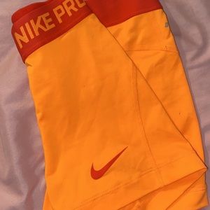 NIKE PRO SPANDEX